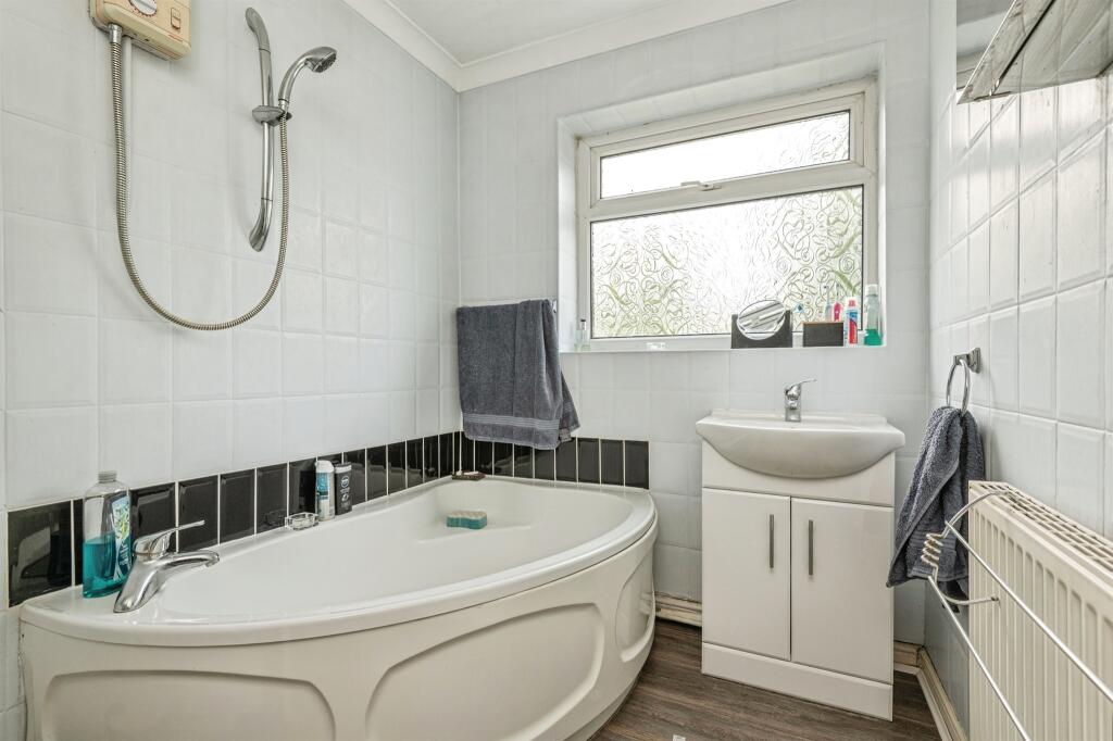 Additional image 10 of Moffat Close, Bradford