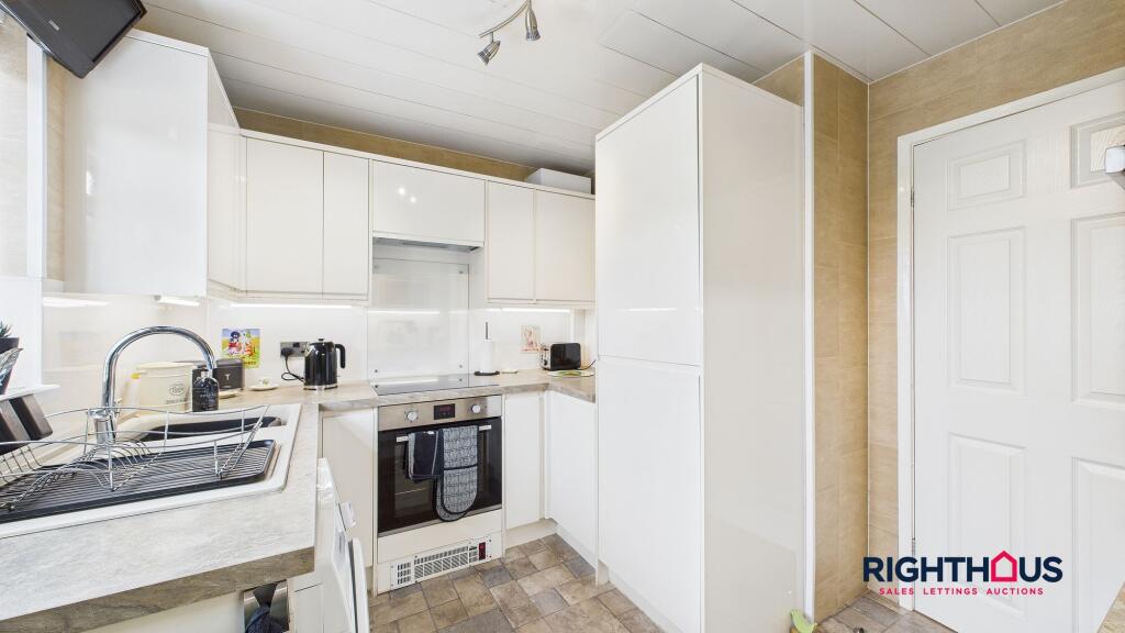 Additional image 4 of Moore View, Bradford, BD7