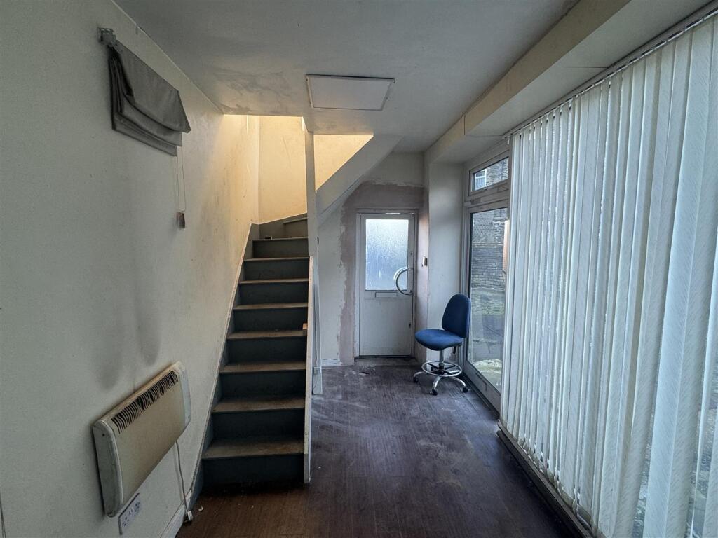 Additional image 10 of Farnham Road, Great Horton