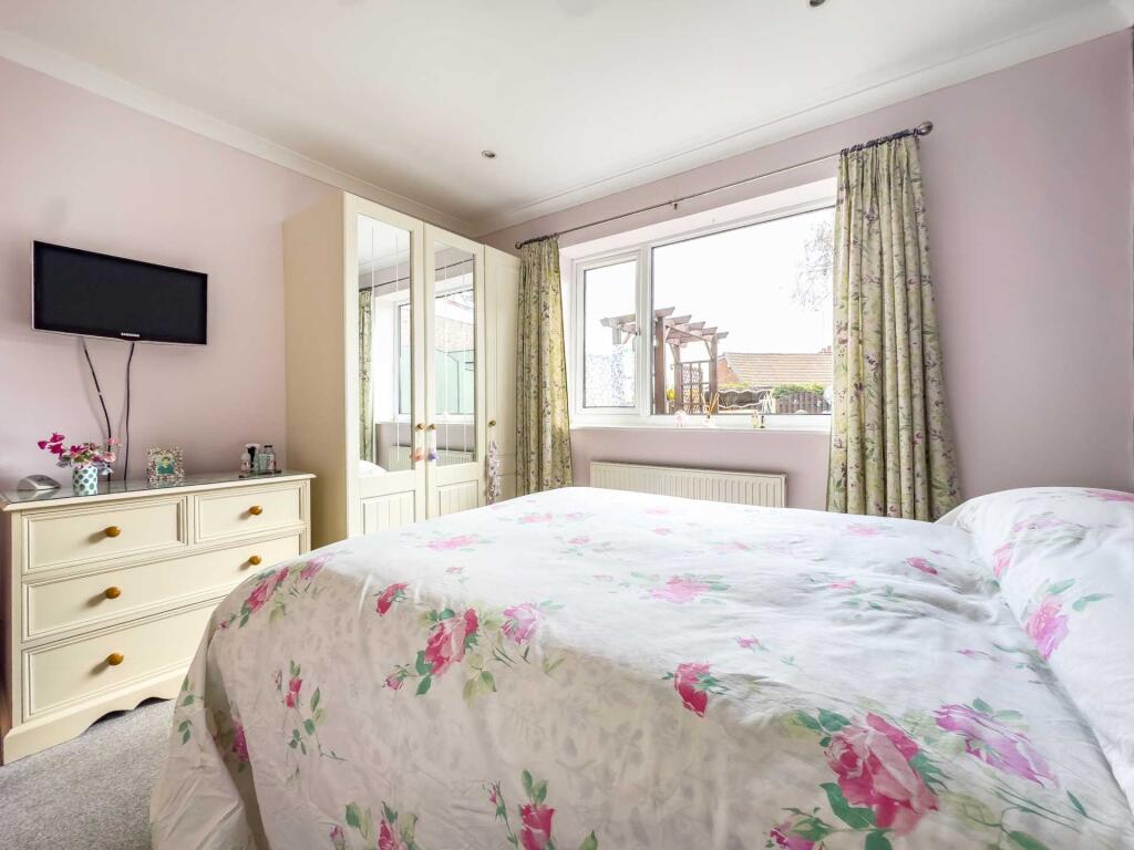 Additional image 10 of Craven Drive, Gomersal