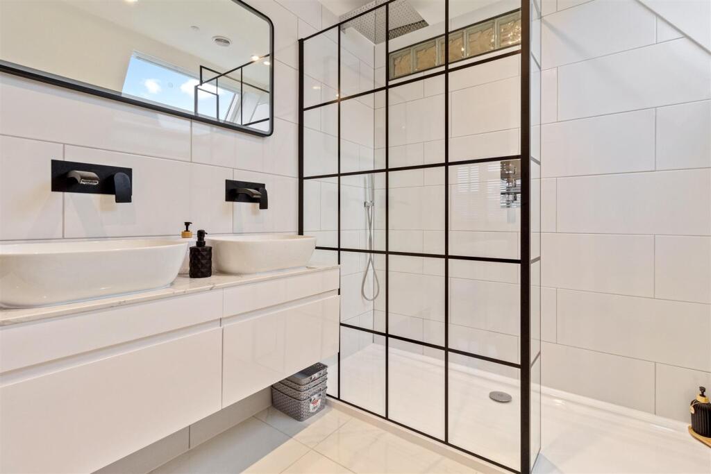 Additional image 22 of Maytree Close, Angmering, Littlehampton