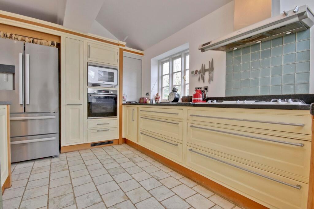 Additional image 8 of South Drive, Ossemsley, New Milton, BH25