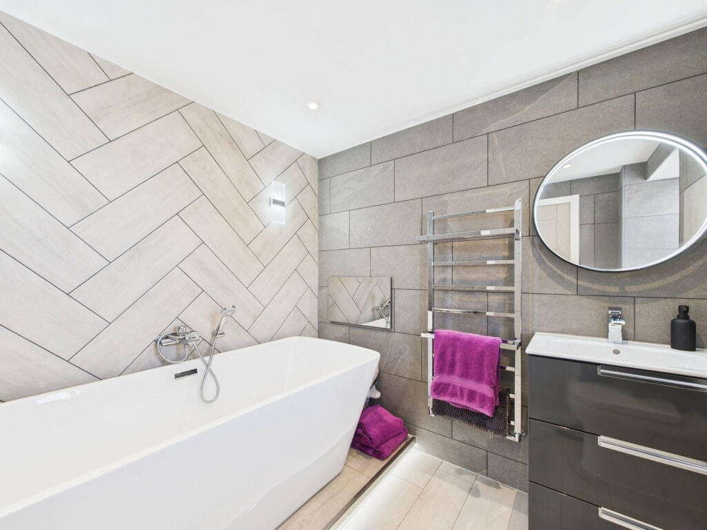 Additional image 9 of Cuckfield Crescent, Salvington, Worthing BN13 2EB