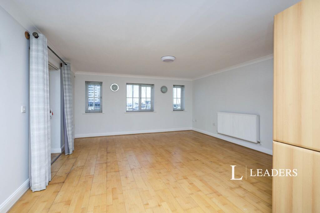 Additional image 4 of South Sovereign Harbour