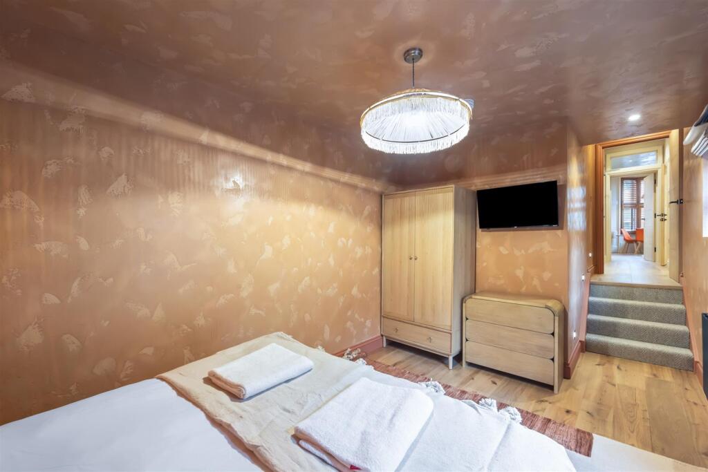 Additional image 8 of Queen Square, Brighton