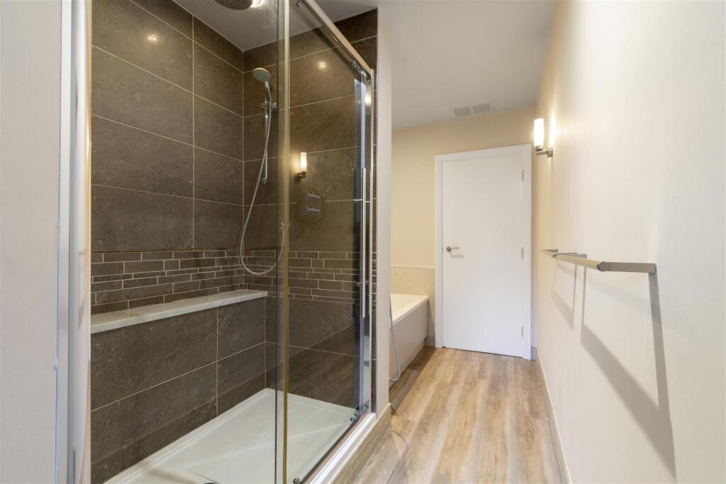 Additional image 34 of Endwood Drive, Little Aston Park