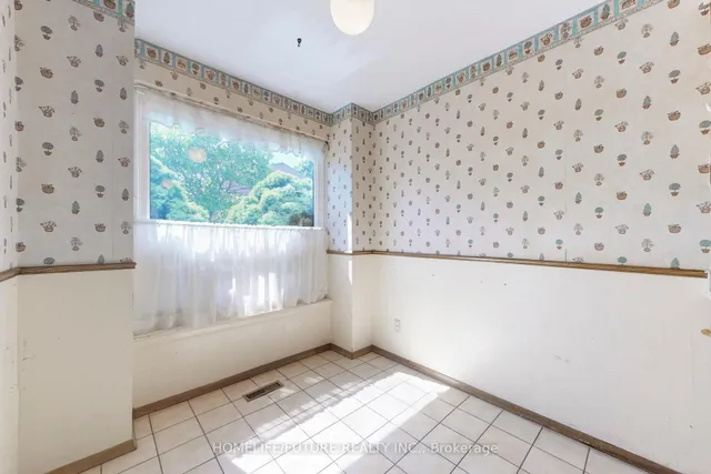 Additional image 12 of 21 Chester Le Blvd Unit 31