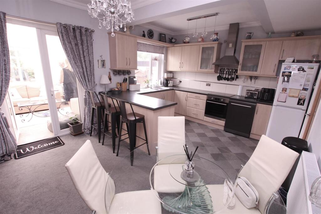 Additional image 9 of Willow Crescent, Wrose