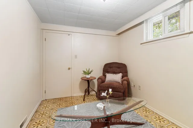 Additional image 35 of 28 Futura Dr