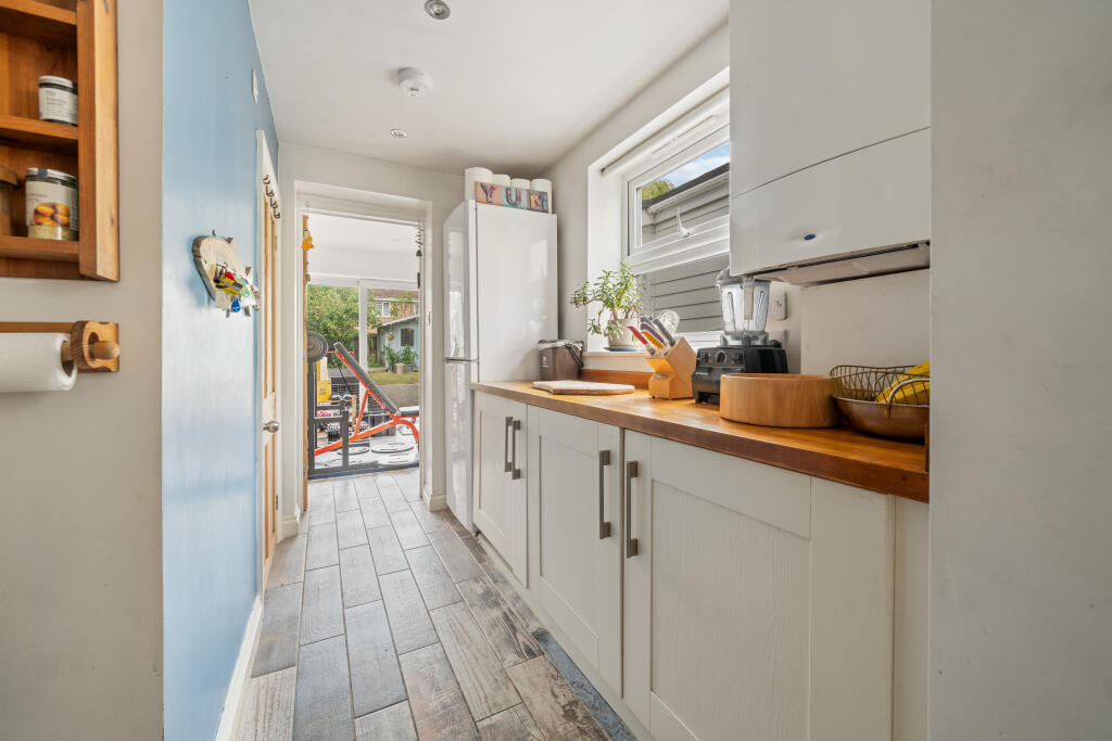 Additional image 7 of Glenville Road, Christchurch, BH23