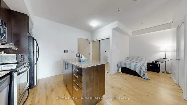 Additional image 19 of 55 Bremner Blvd Unit 1202