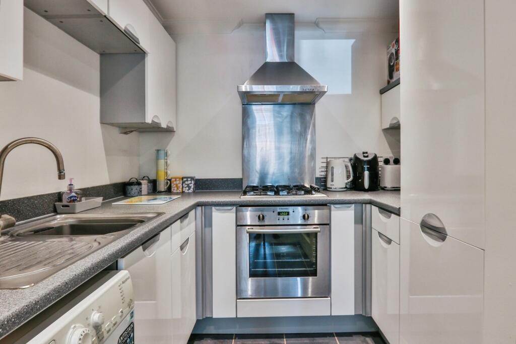 Additional image 8 of Capstone Road, Bournemouth, Dorset, BH8