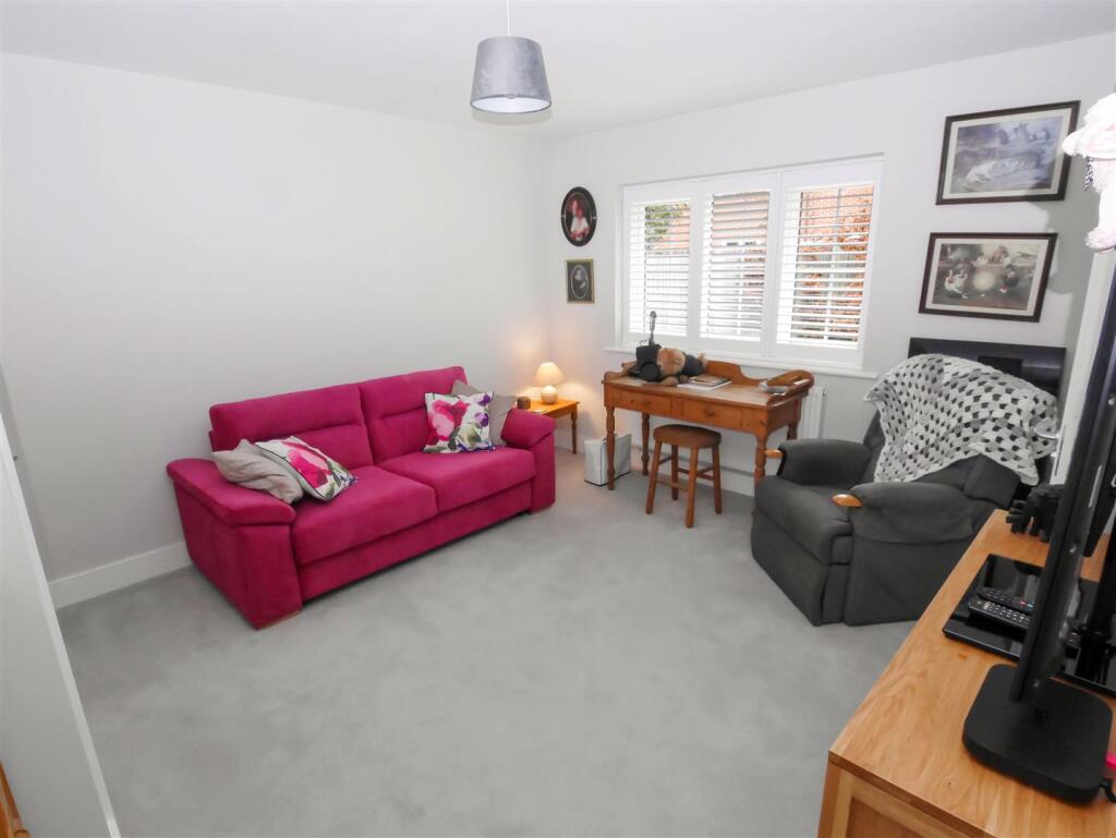 Additional image 5 of Inglecroft Gardens, Littlehampton