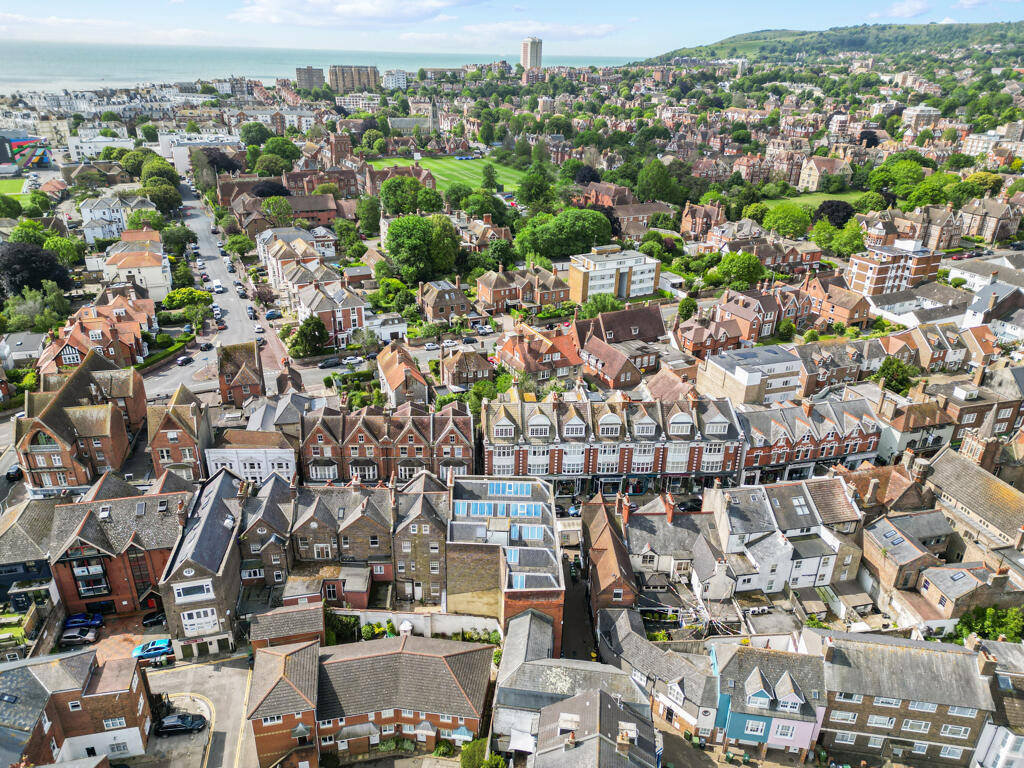 Additional image 20 of 43 South Street, Eastbourne, East Sussex, BN21 4UT