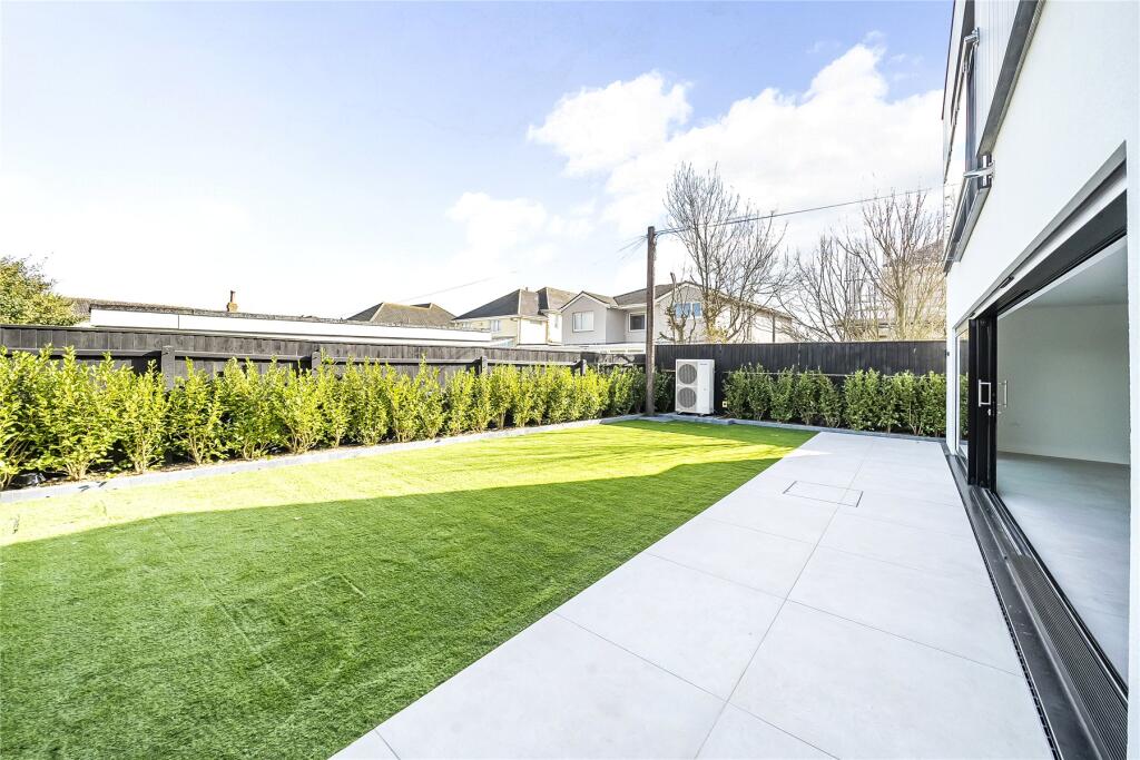 Additional image 27 of First Marine Avenue, Barton on Sea, New Milton, Hampshire, BH25