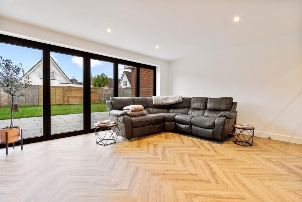 Additional image 14 of Maytree Close, Angmering, Littlehampton