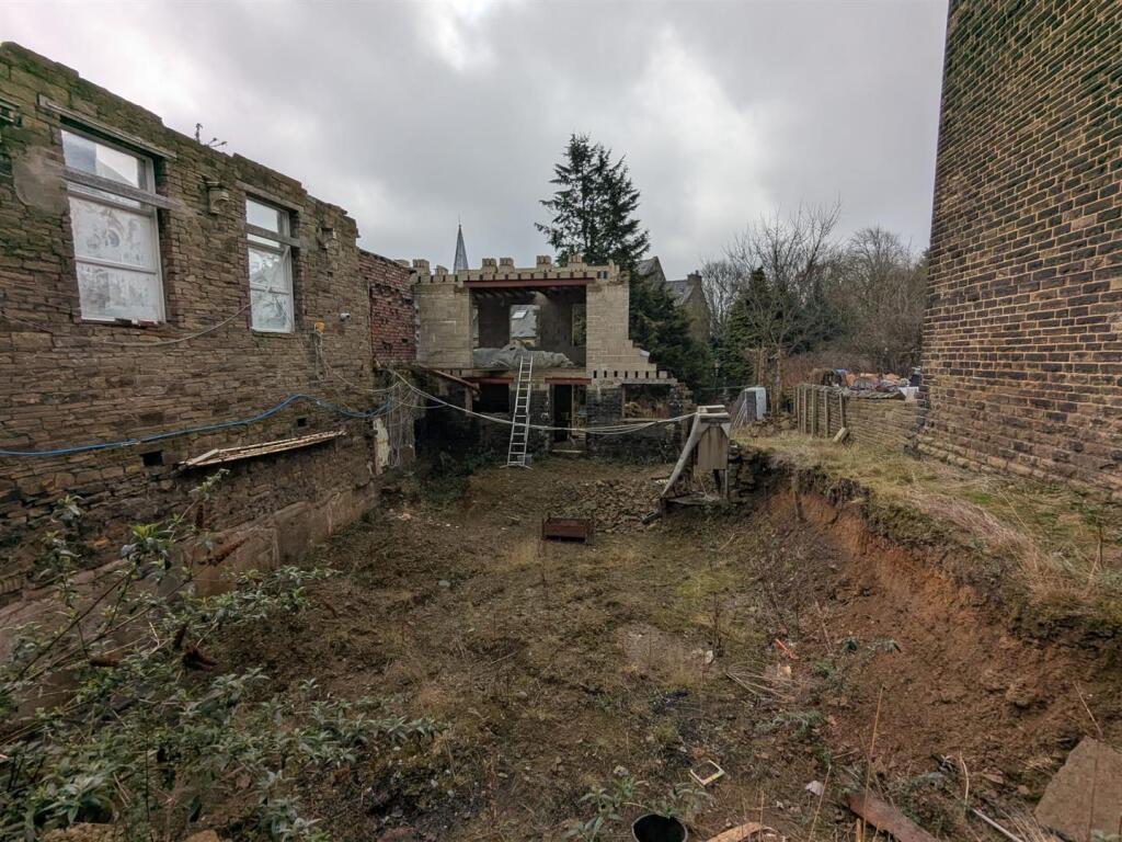 Additional image 2 of Daisy Hill Hall, Bradford BD9