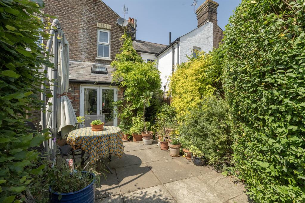 Additional image 13 of East Common, Harpenden