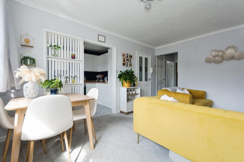 Additional image 5 of Southcrest Road, Lodge Park, Redditch