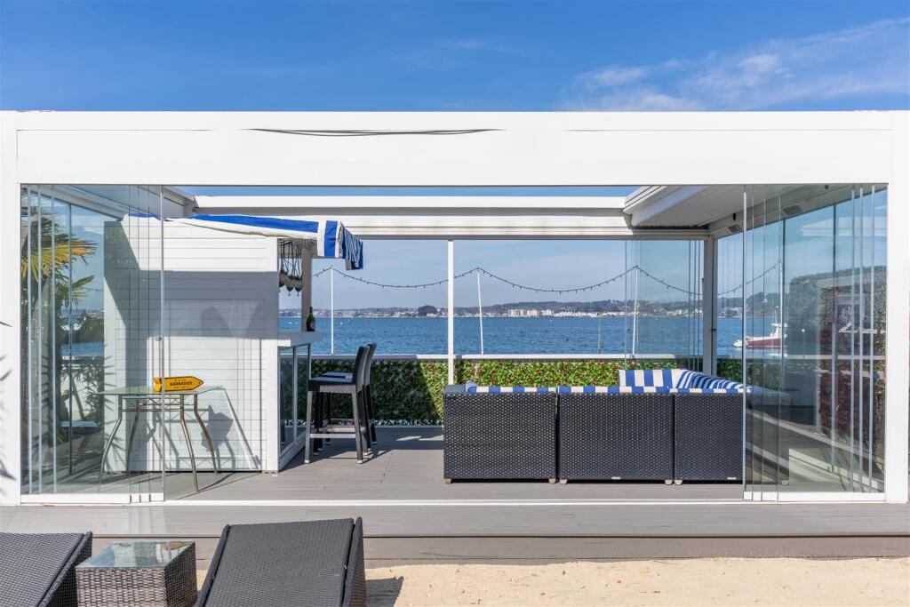 Additional image 19 of The Horseshoe, Sandbanks