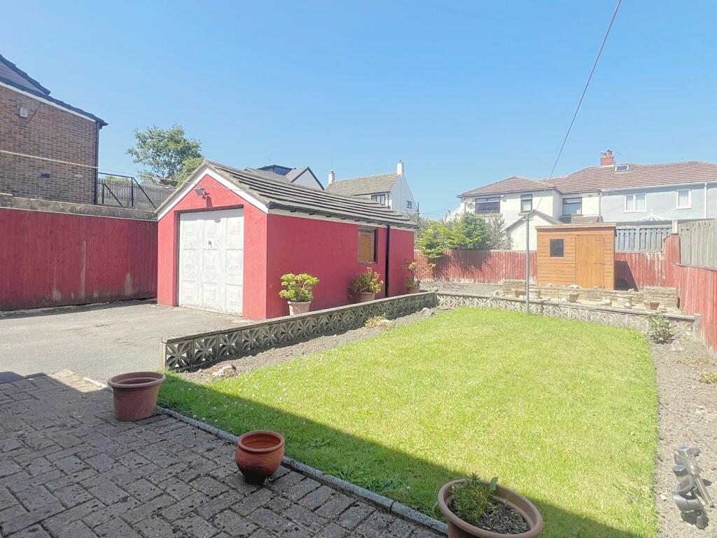 Additional image 9 of Hollingwood Lane, Bradford, BD7