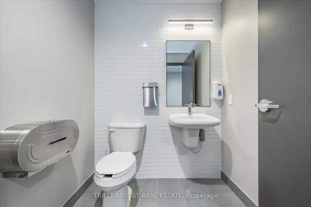 Additional image 38 of 108 Garment St Unit 213