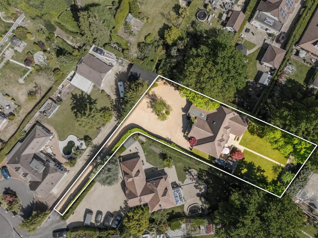Additional image 18 of Crescent Walk, West Parley, Ferndown