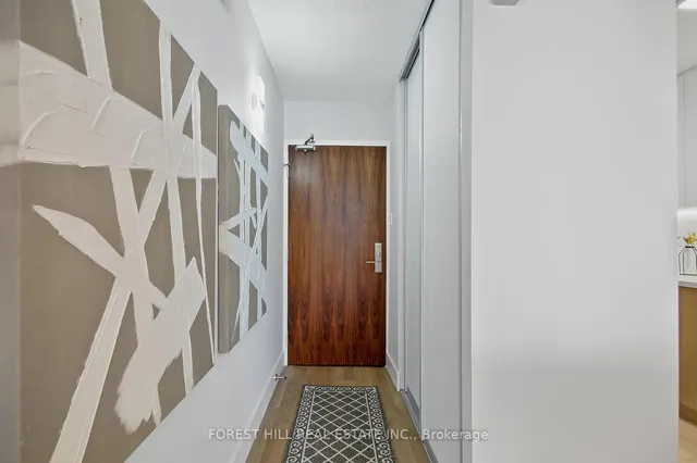 Additional image 4 of 914 Yonge St Unit 1604