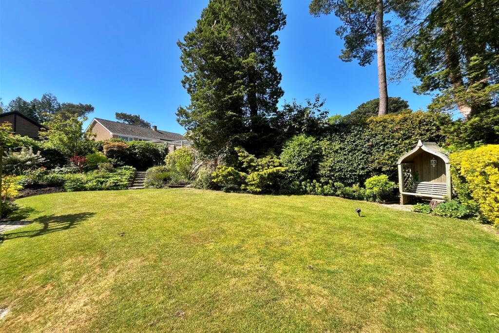 Additional image 23 of Broadstone