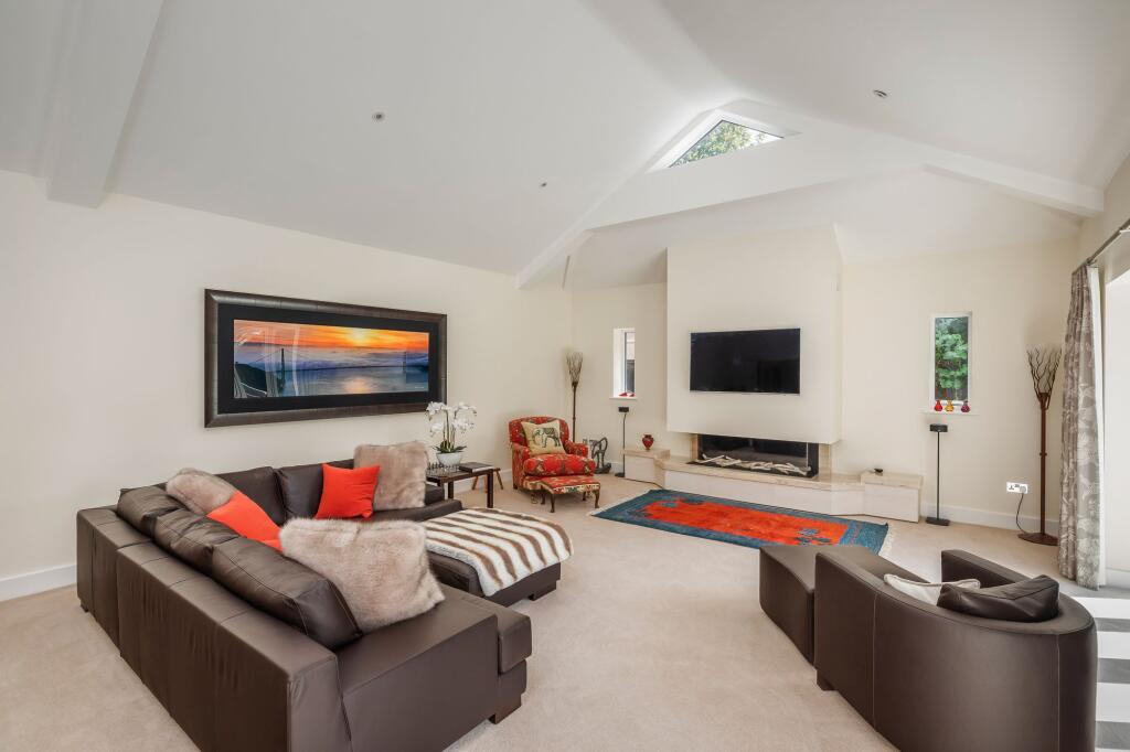 Additional image 5 of Cliff Drive, Canford Cliffs, Poole,  BH13 7JD