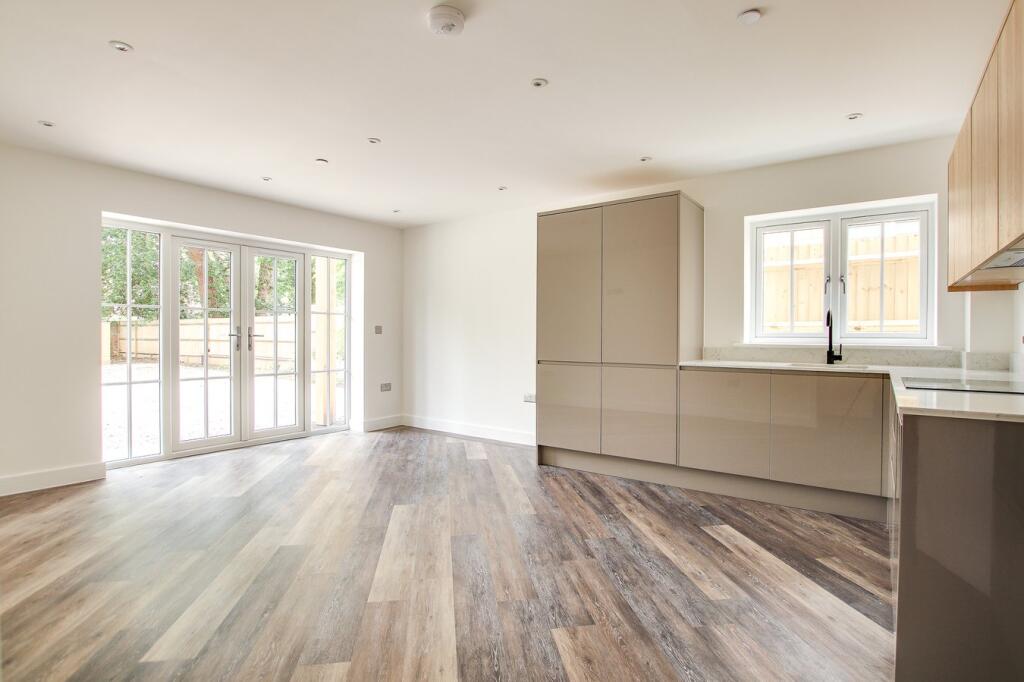 Additional image 2 of 173 Lymington Road, Highcliffe, Christchurch, BH23