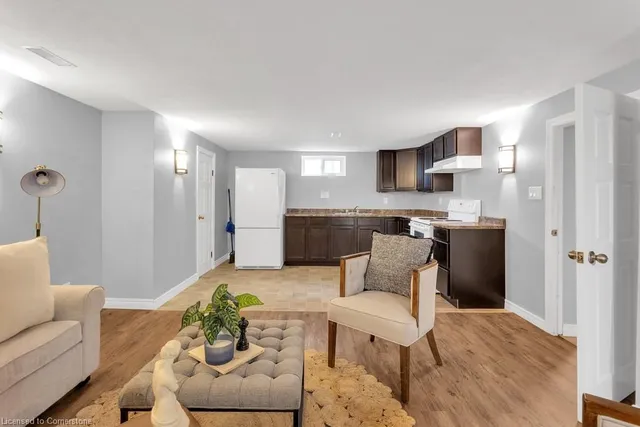 Additional image 16 of 196 Patricia Ave