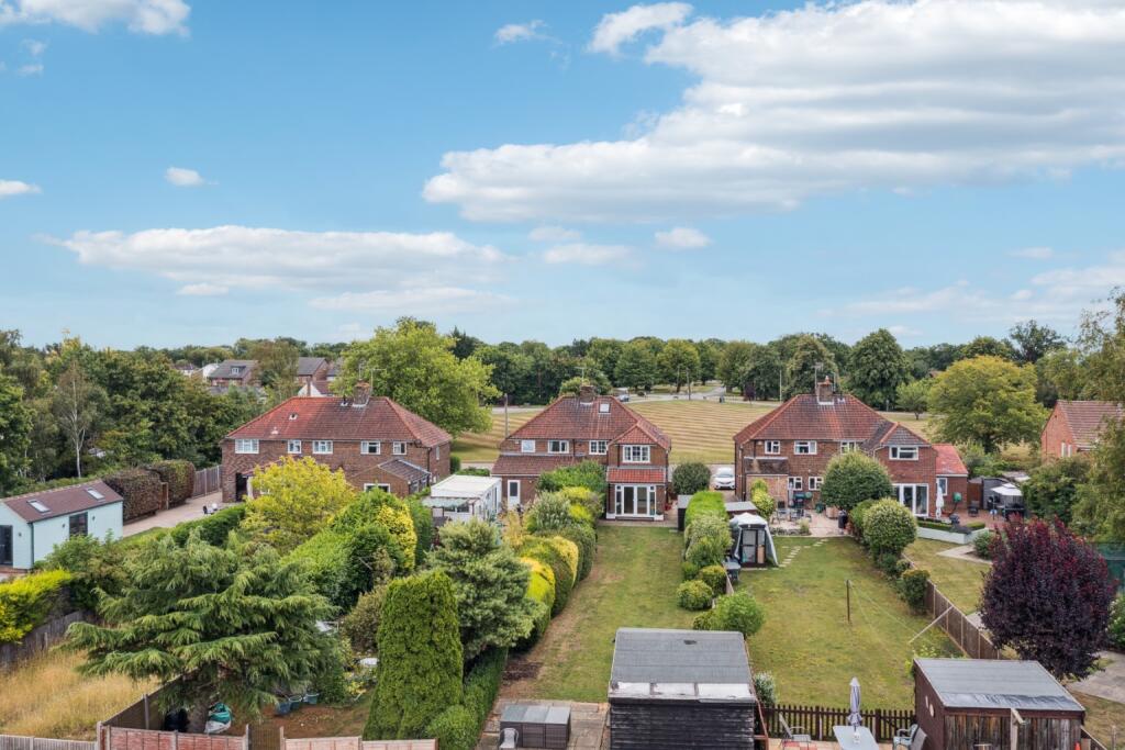 Additional image 23 of Two Oaks Drive, Welwyn, Hertfordshire, AL6 0EZ