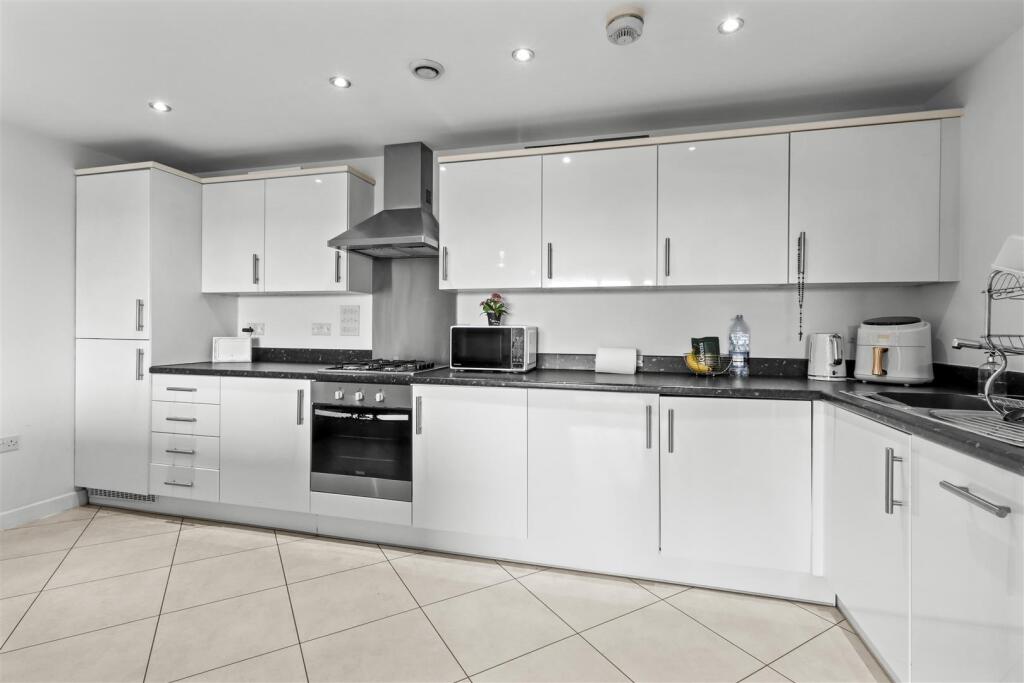 Additional image 7 of Standen House, Groombridge Avenue, Eastbourne