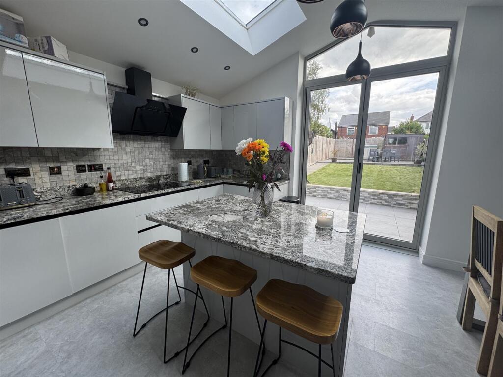 Additional image 8 of Springfield Drive, Halesowen