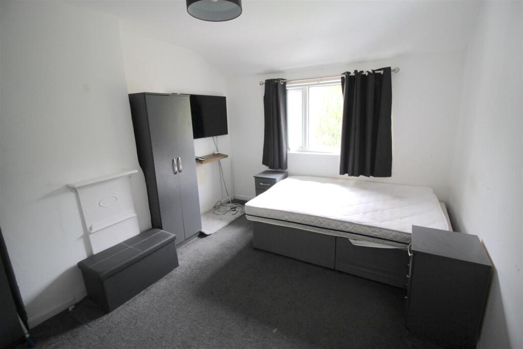 Additional image 10 of Redthorn Grove, Birmingham