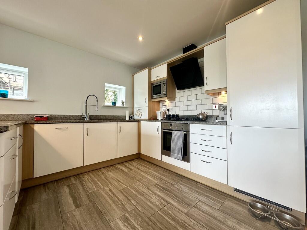 Additional image 15 of Highmoor Court