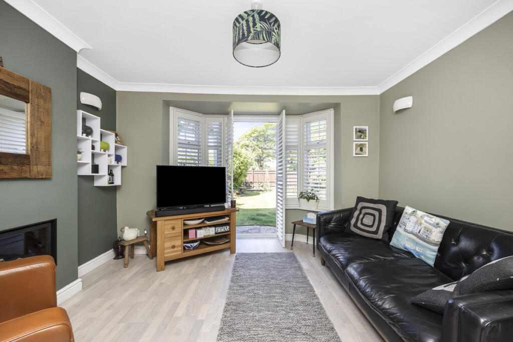 Additional image 22 of Wallace Avenue, Worthing, BN11