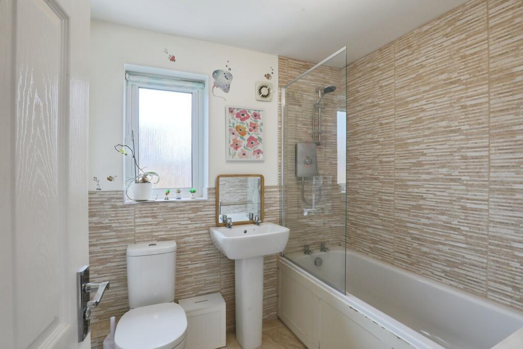 Additional image 12 of Avon Way, Alcester, B50