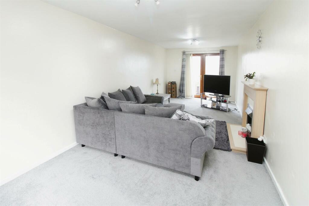 Additional image 3 of Astral View, Bradford, BD6 3AL