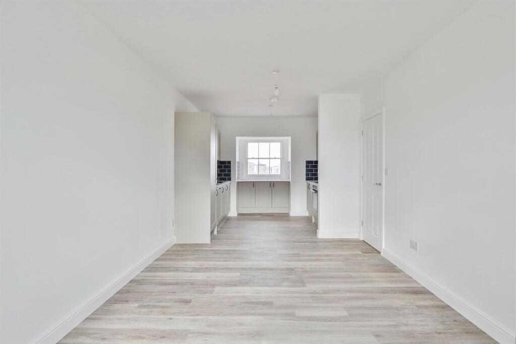 Additional image 6 of High Street, Poole