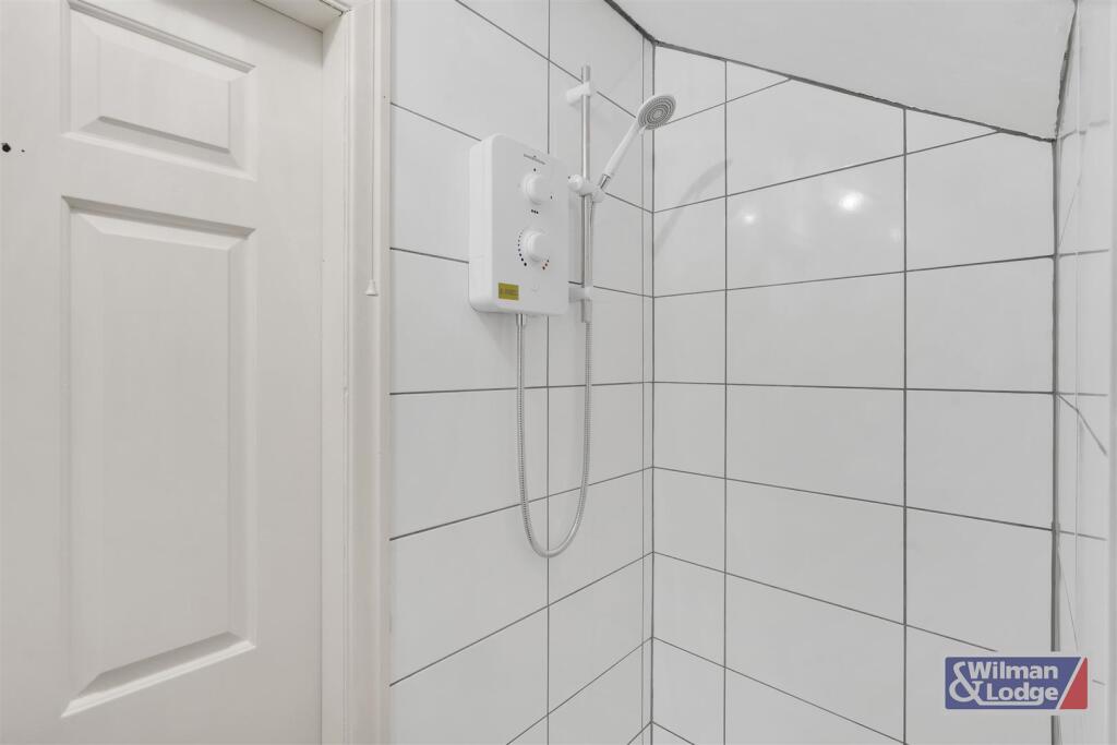 Additional image 25 of Green Lane, Glusburn