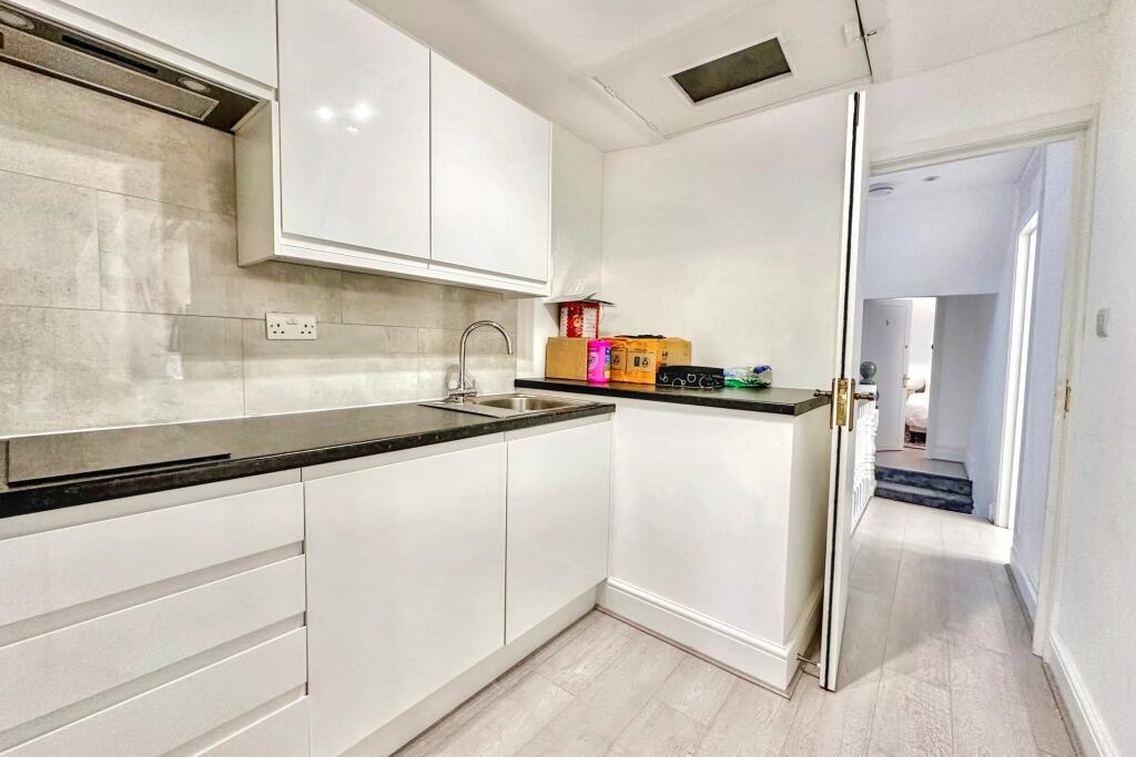 Additional image 18 of Alum Chine