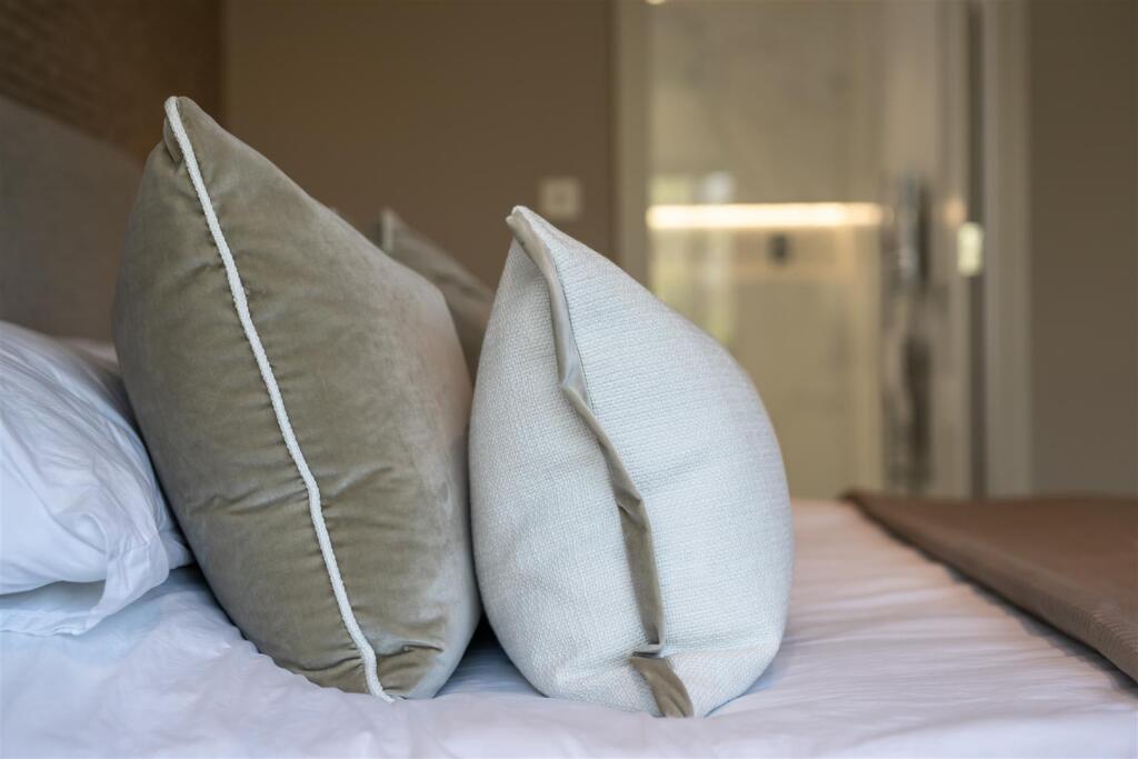 Additional image 14 of Bessborough Road, Canford Cliffs