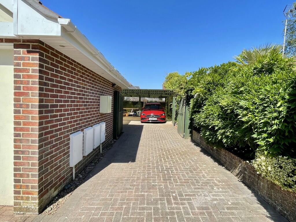 Additional image 15 of Airetons Close, Broadstone