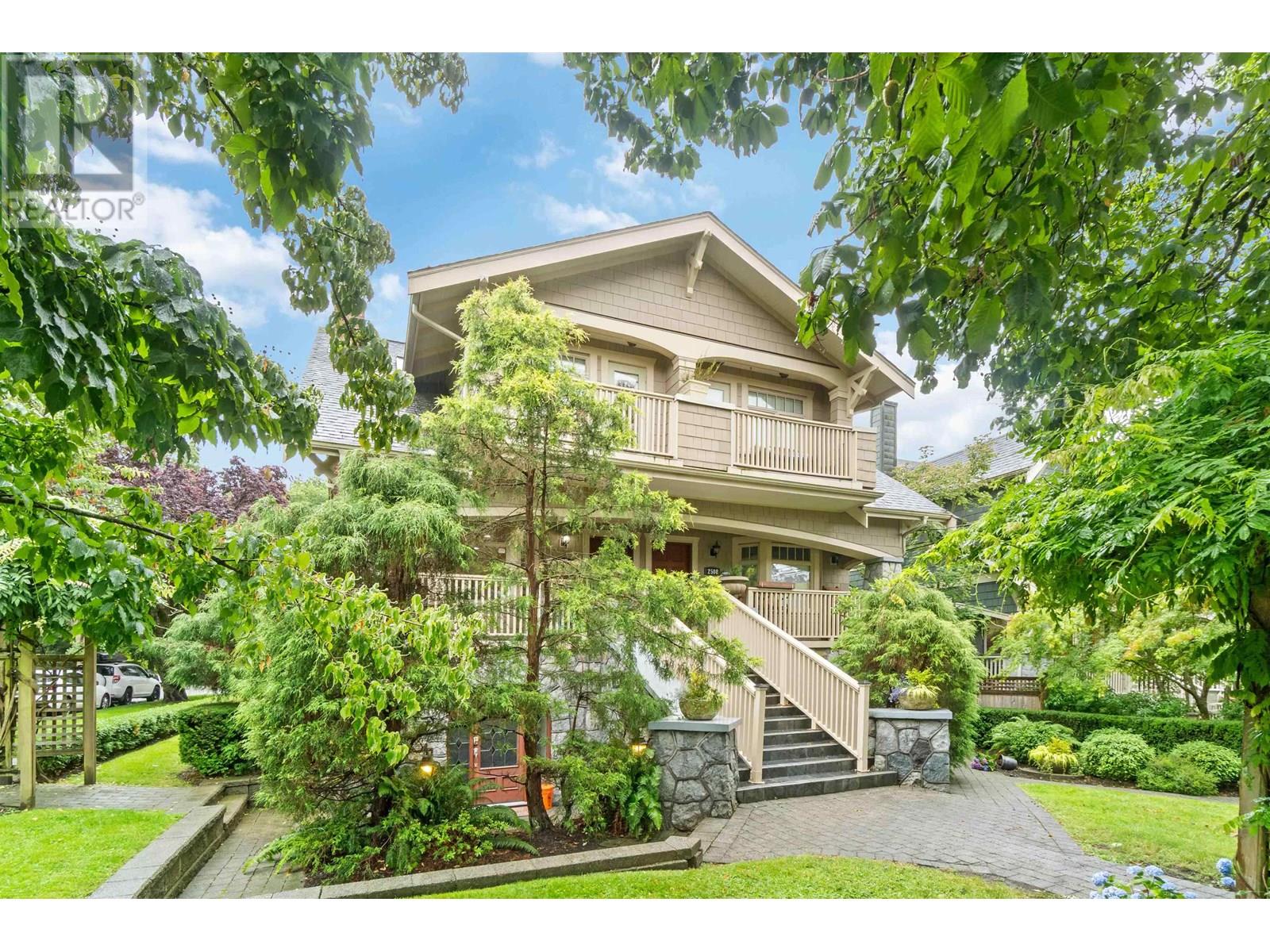 2506 W 8TH AVENUE|Vancouver, British Columbia V6K2B4