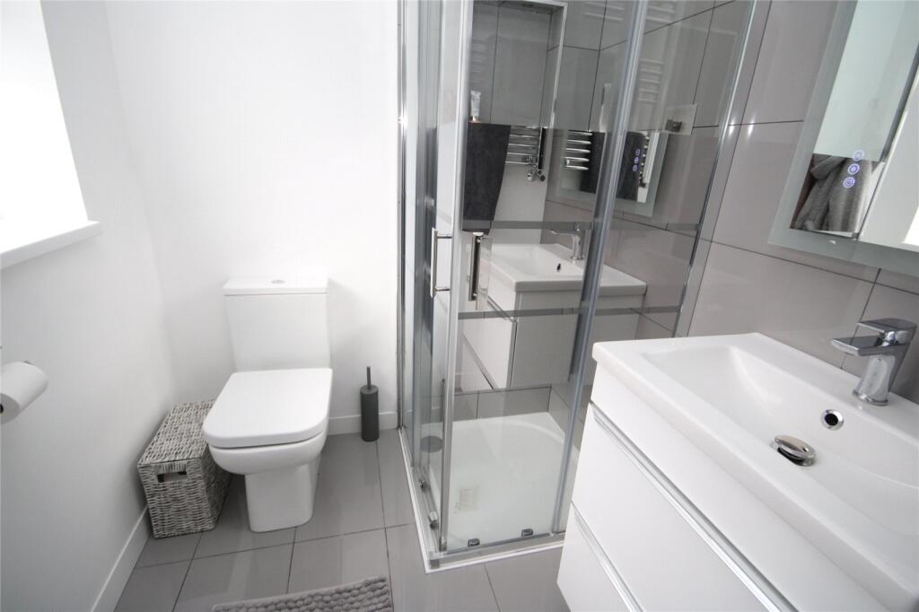 Additional image 9 of Seacroft Avenue, Barton on Sea, New Milton, Hampshire, BH25