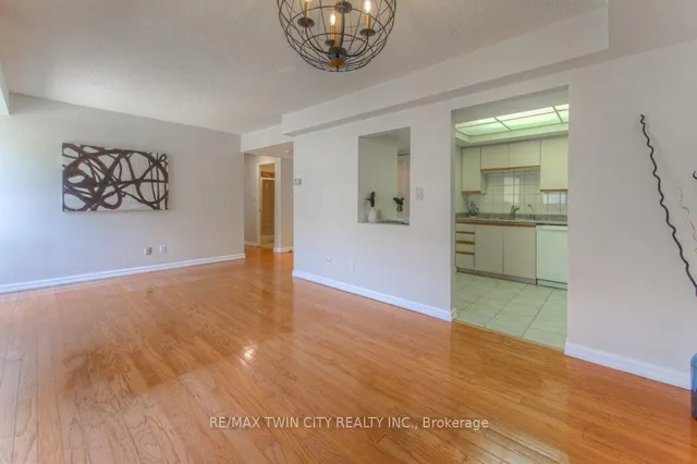 Additional image 11 of 3267 King St Unit 202