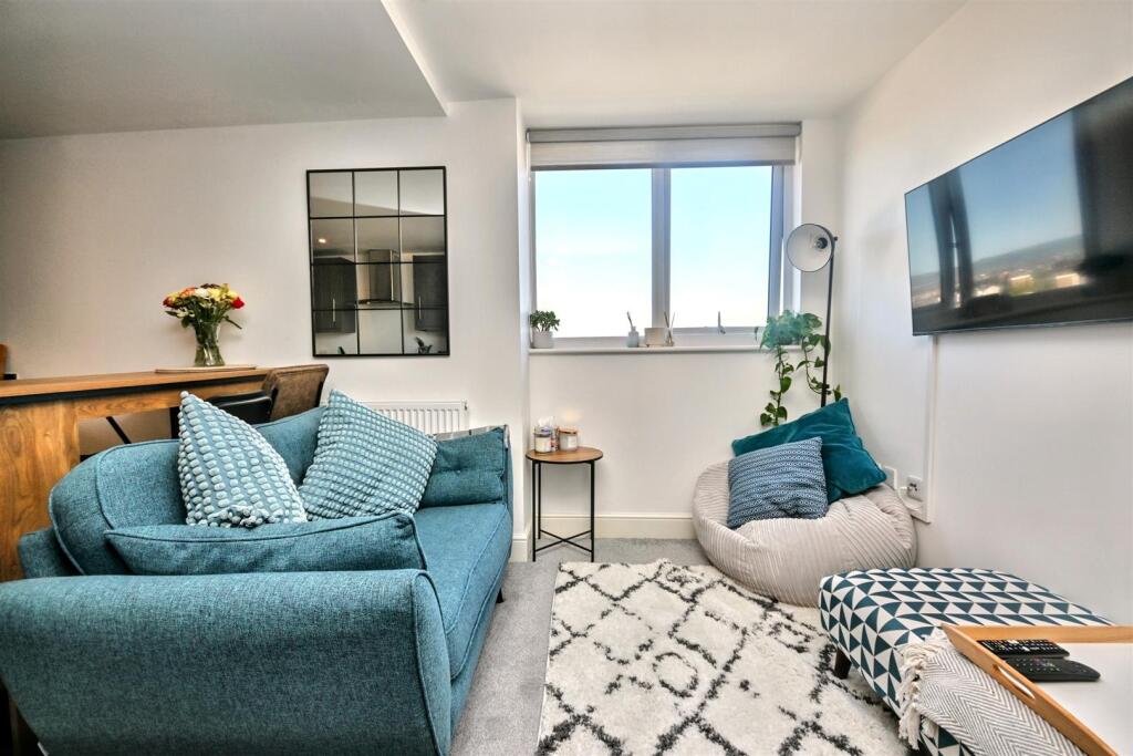 Additional image 6 of 63-66 Royal Parade, Eastbourne