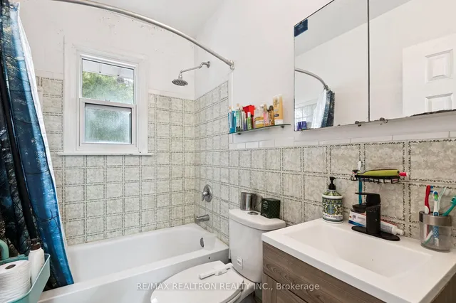 Additional image 11 of 4423 Lawrence Ave